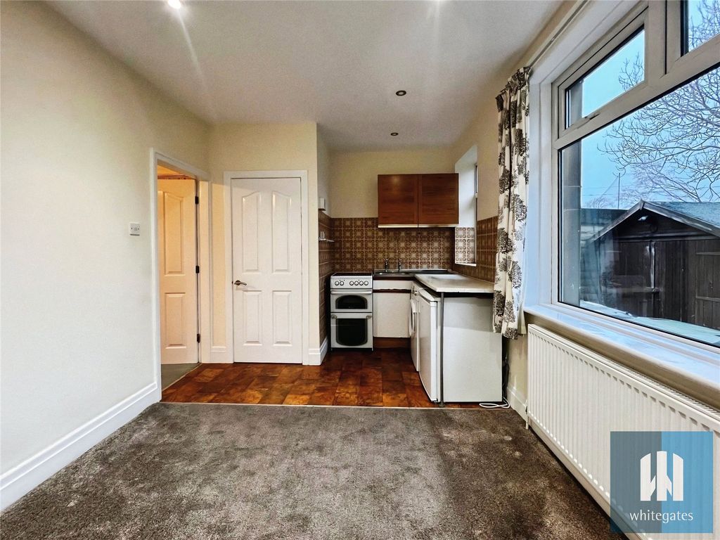 Property photo 3 of 15 Picture No. 12