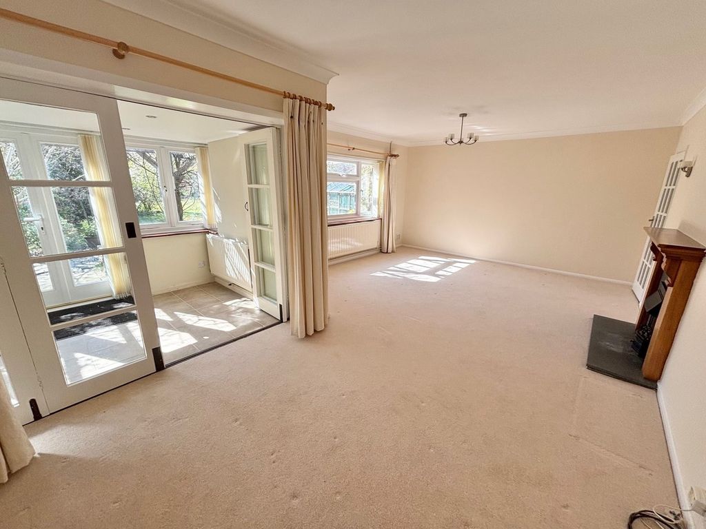 Property photo 3 of 30