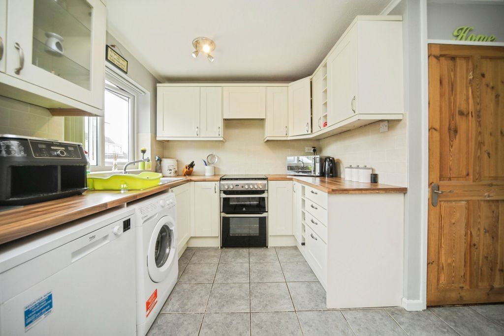 Property photo 2 of 16 Pbox-Img.Jpg