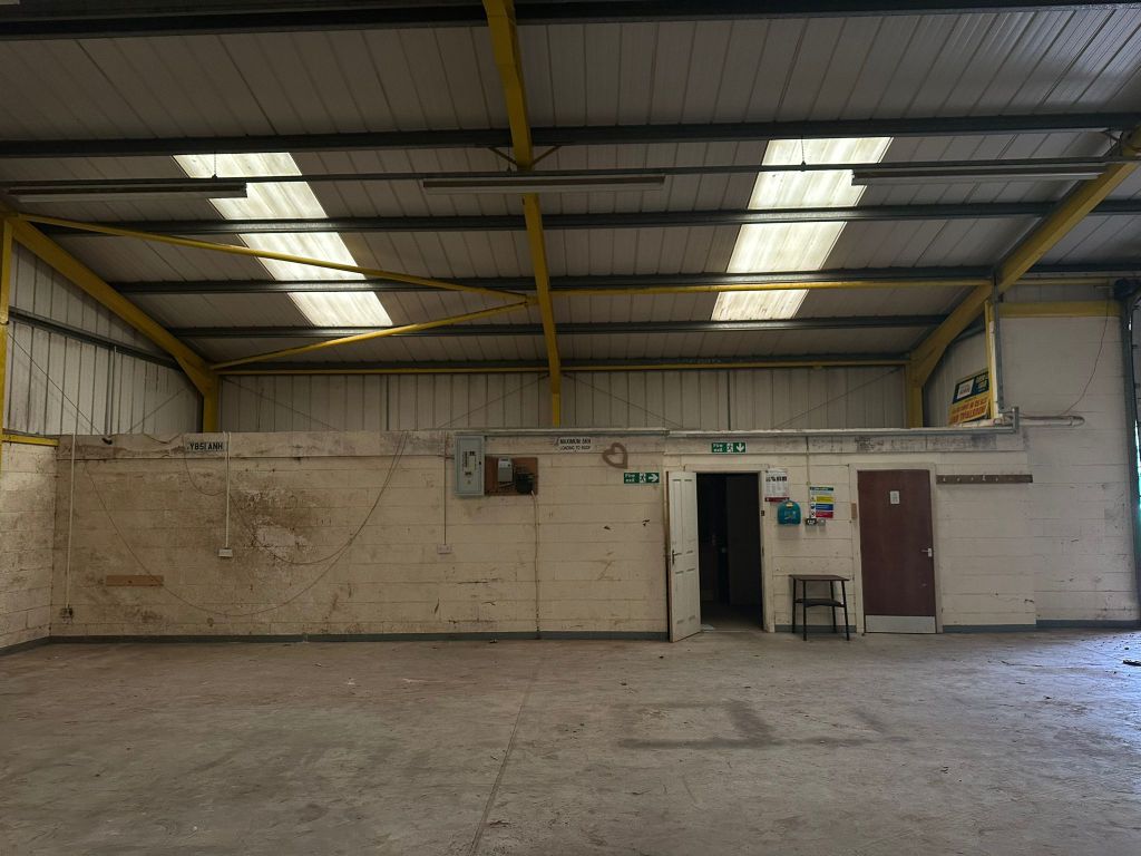 Property photo 2 of 9