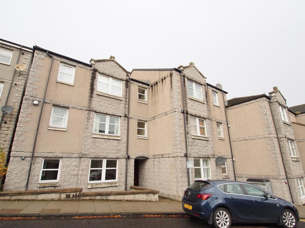 Property photo 3 of 12 Exterior