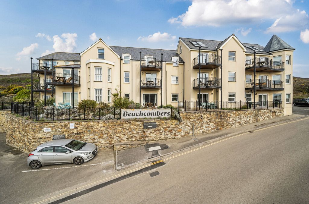 Property photo 1 of 16 1424607-3-69B02B7...