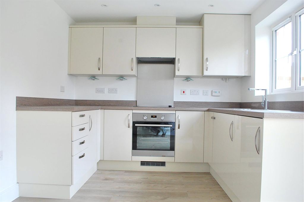 Property photo 1 of 13 Kitchen