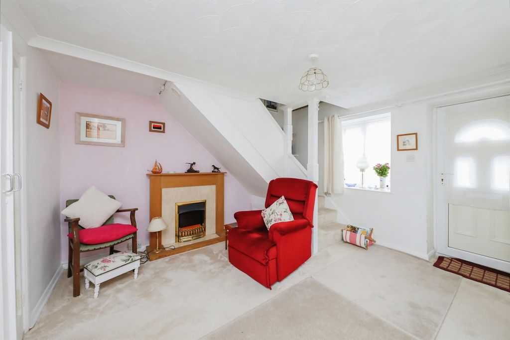 Property photo 3 of 15