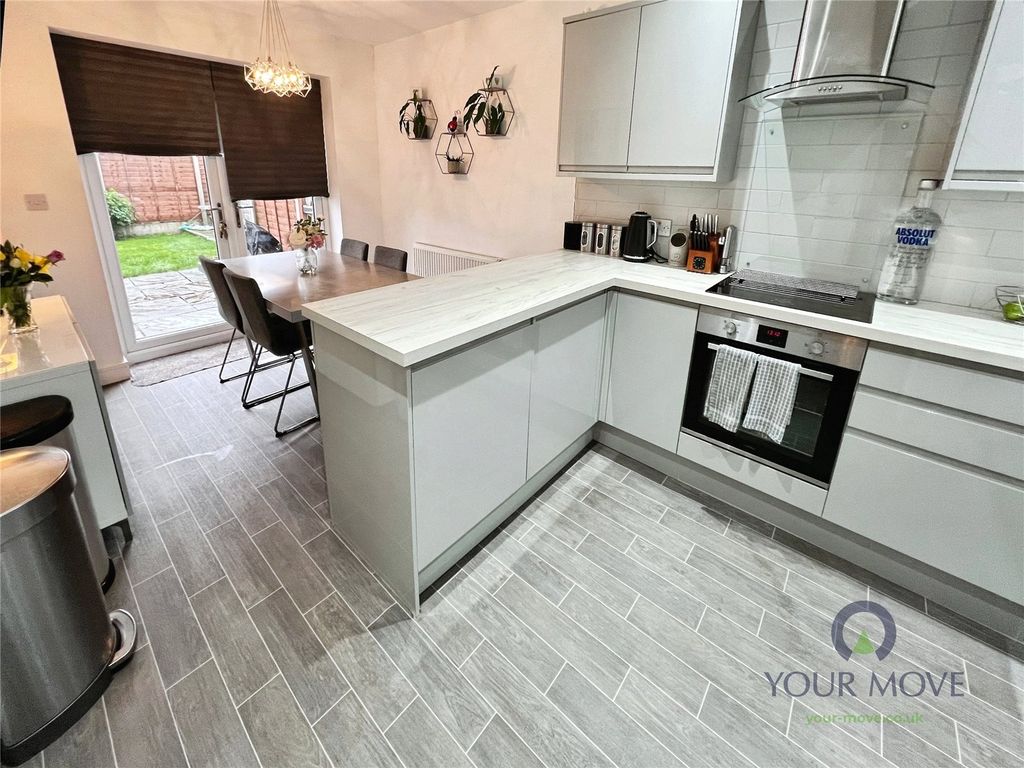 Property photo 2 of 13 Kitchen