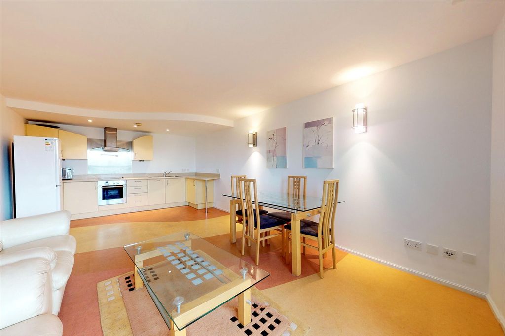 Property photo 3 of 13 Kitchen