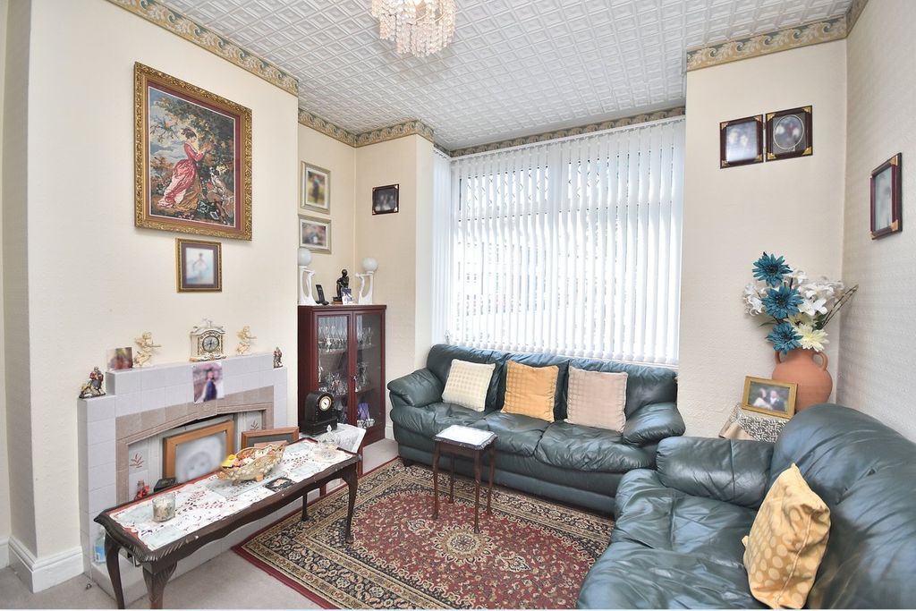 Property photo 3 of 19