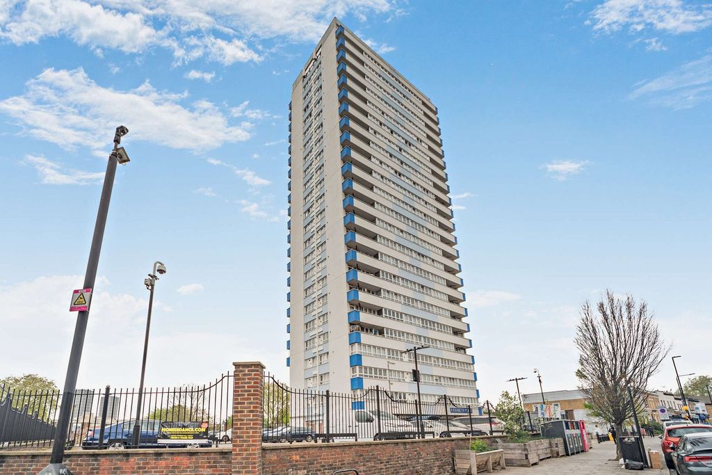 Property photo 1 of 26