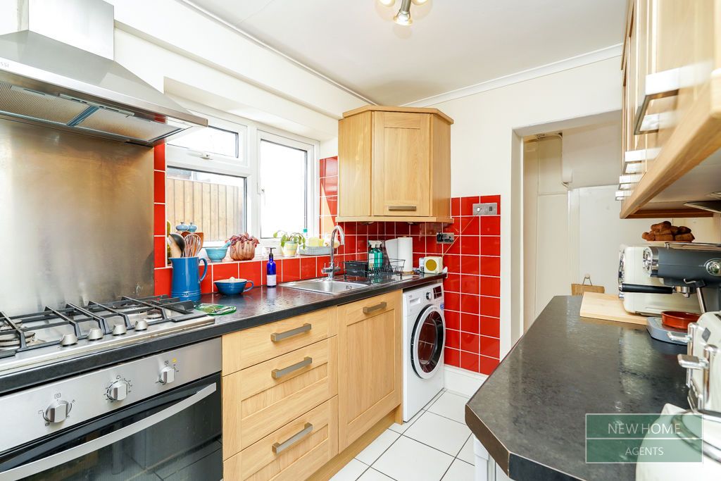 Property photo 3 of 16 Photo 11