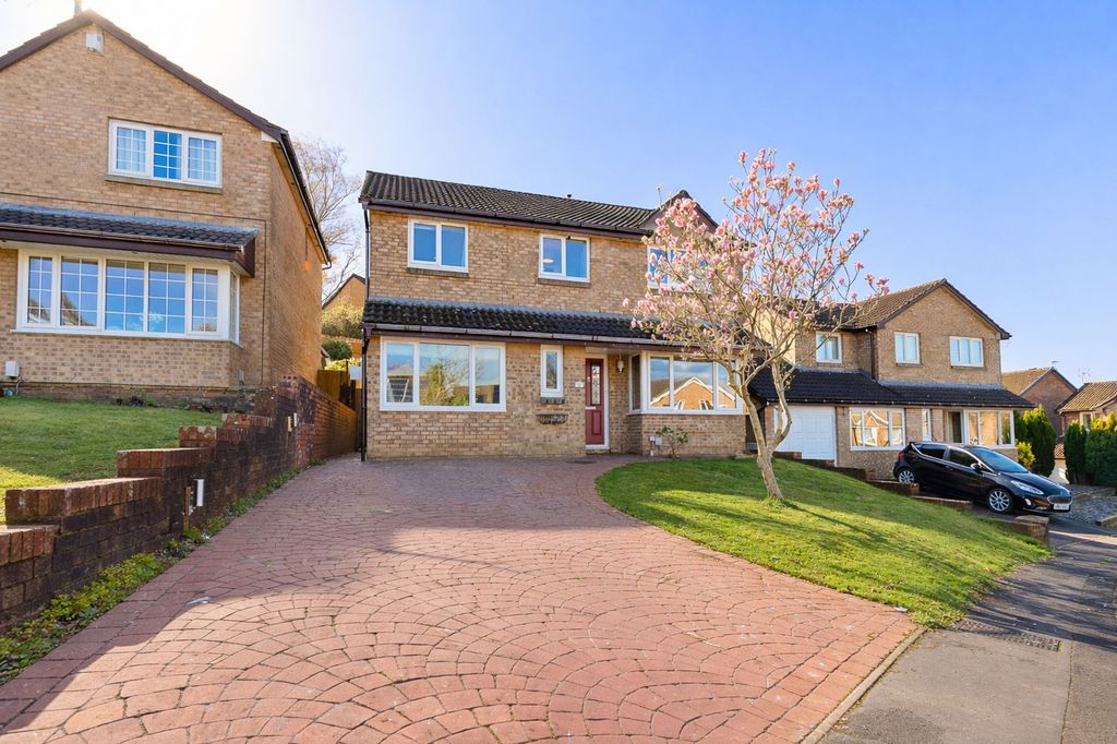 Property photo 1 of 35