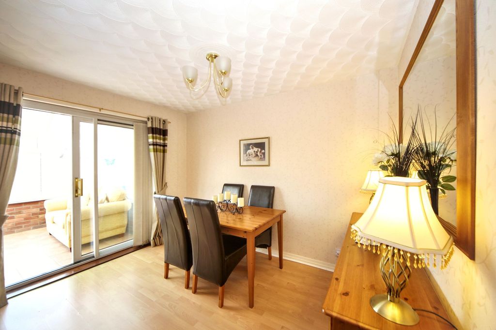 Property photo 3 of 21