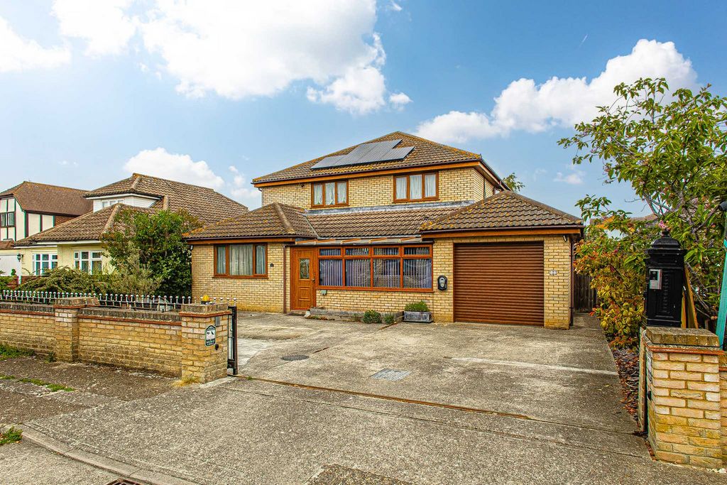 Property photo 1 of 35