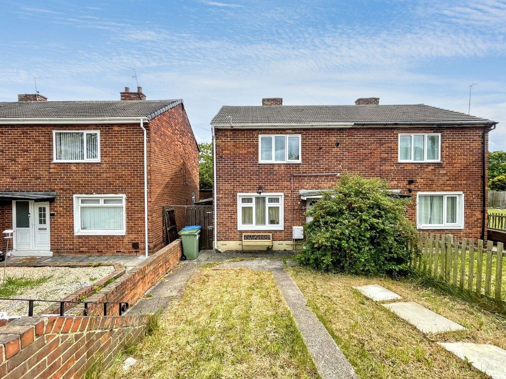 Property photo 1 of 12
