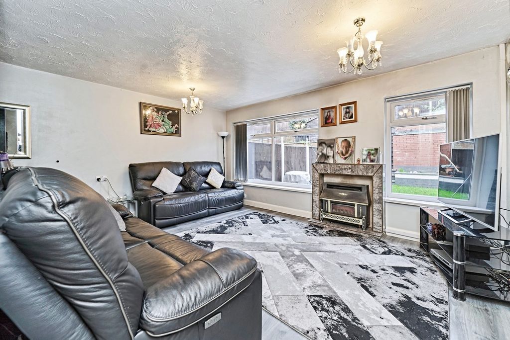 Property photo 2 of 20 Pbox-Img.Jpg