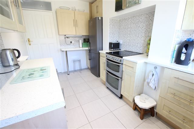 Property photo 3 of 15 Kitchen