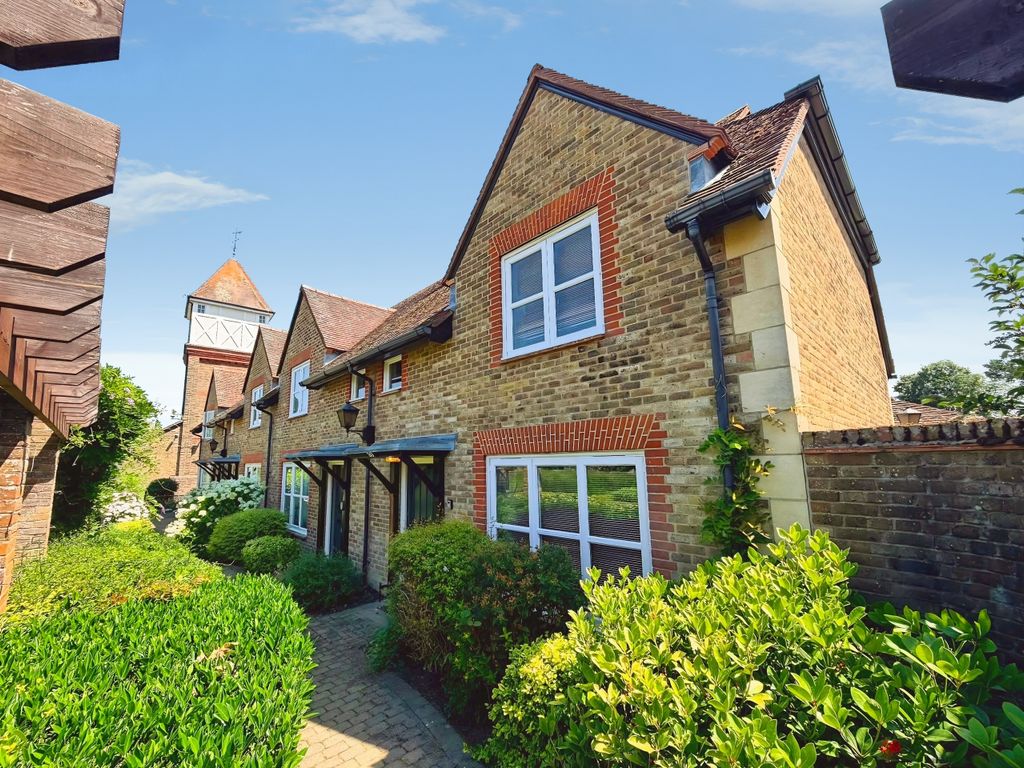 Property photo 1 of 20 30Cb3B1A-c1E45800-d435-4E08-A838-345E54Dedd2d.Jpg