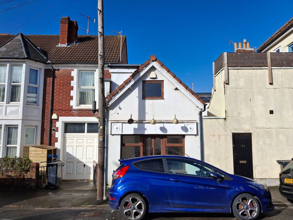 Property photo 1 of 6