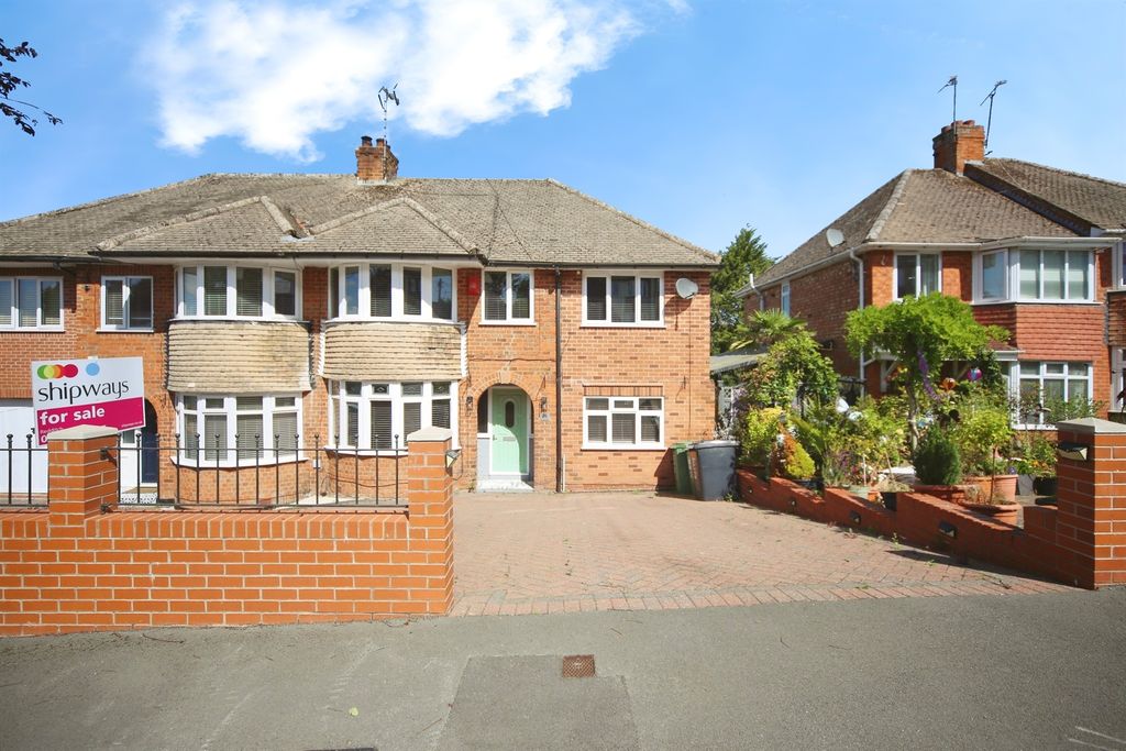 Property photo 1 of 17