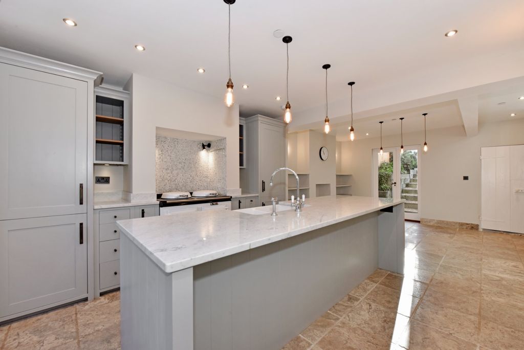 Property photo 2 of 15 Kitchen