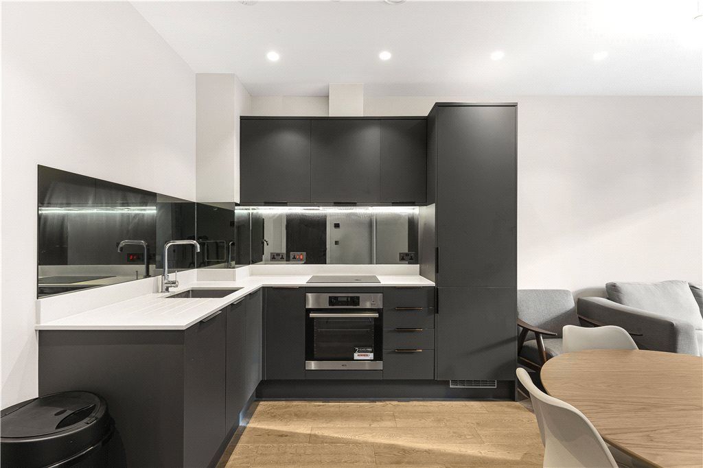 Property photo 3 of 12 Kitchen