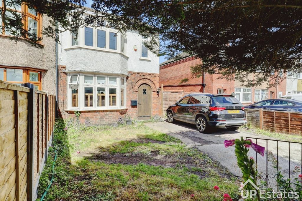 Property photo 2 of 24