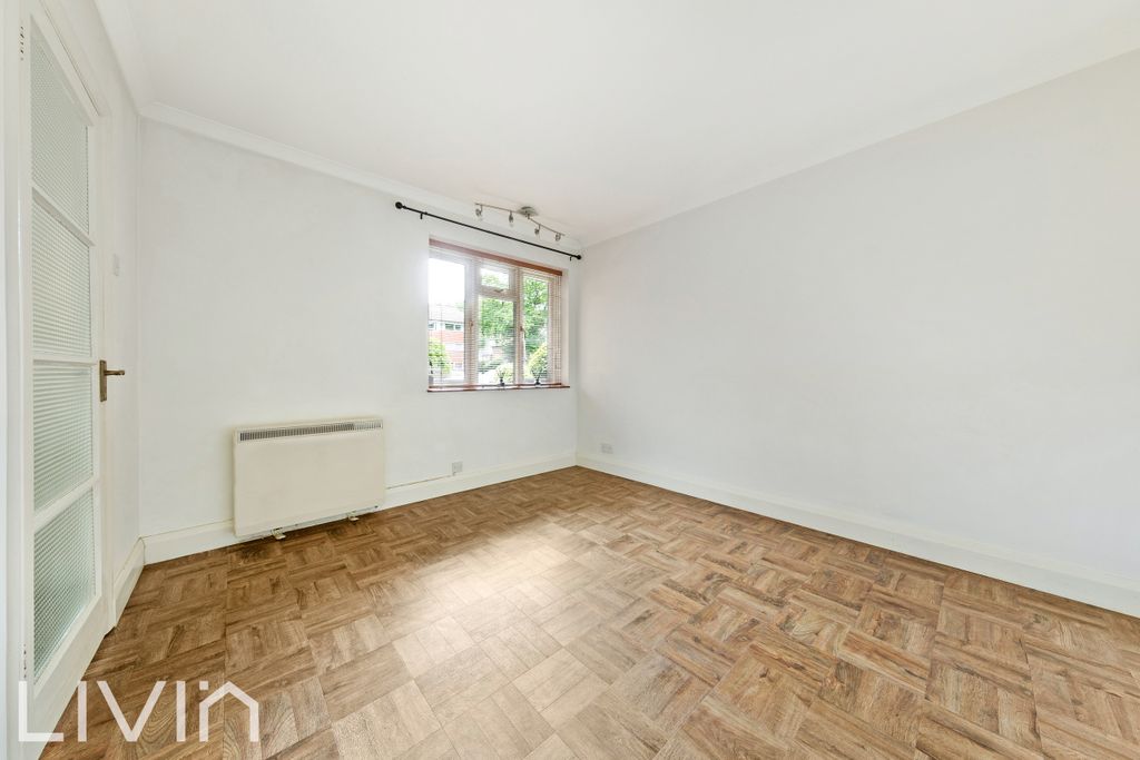 Property photo 2 of 9 2