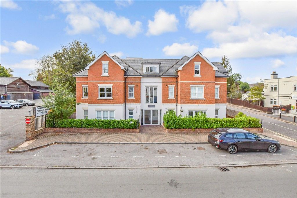 Property photo 2 of 2 External (Web) :