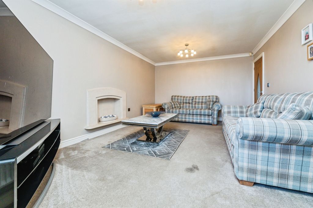 Property photo 3 of 24
