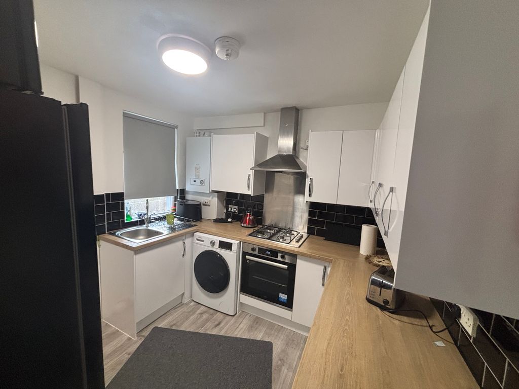 Property photo 2 of 11 Image