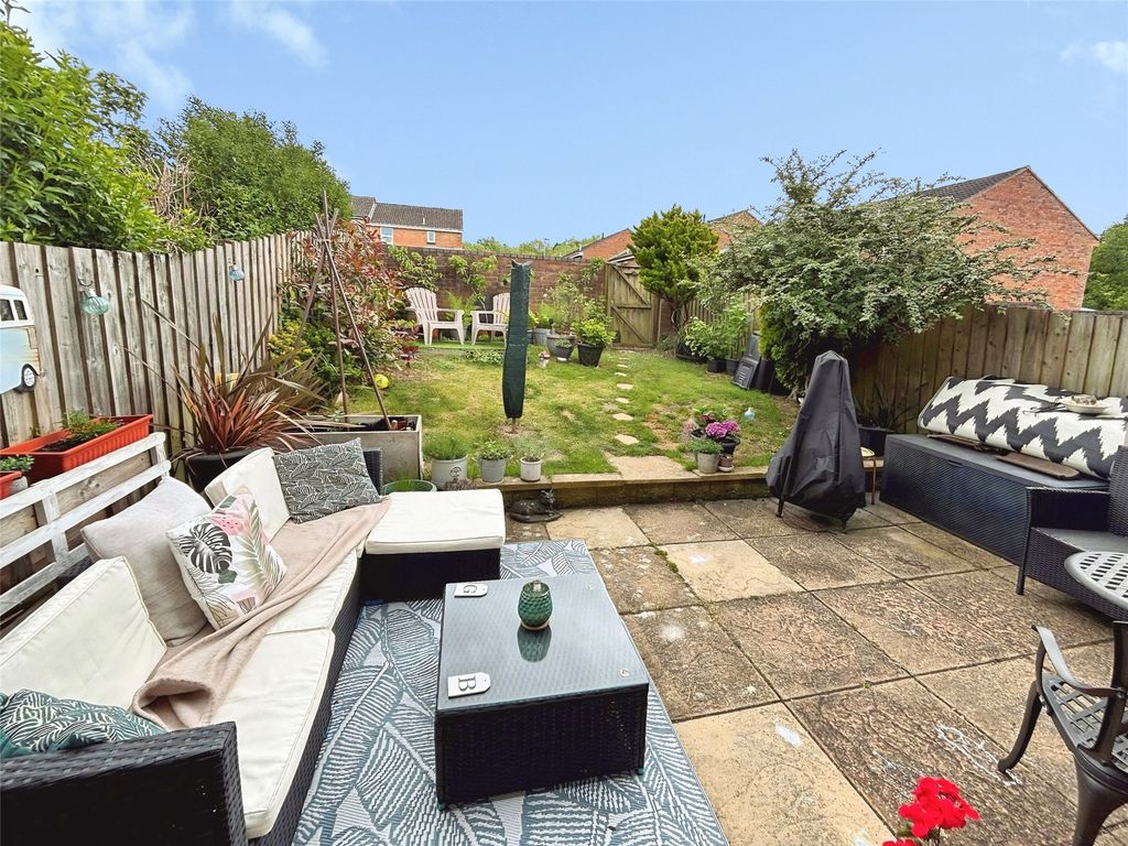 Property photo 2 of 16 Picture No. 15