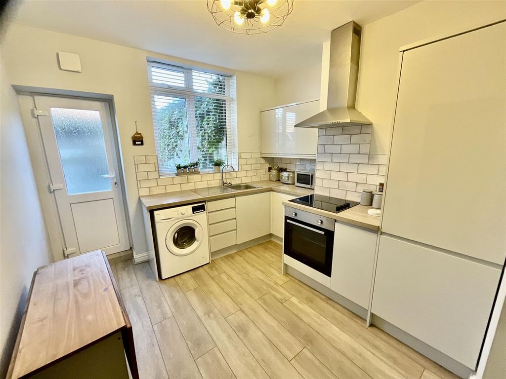 Property photo 3 of 11 C7B1Cb0C-387A-4B3D-Aa9A-7Fa6A4887C91.Jpeg
