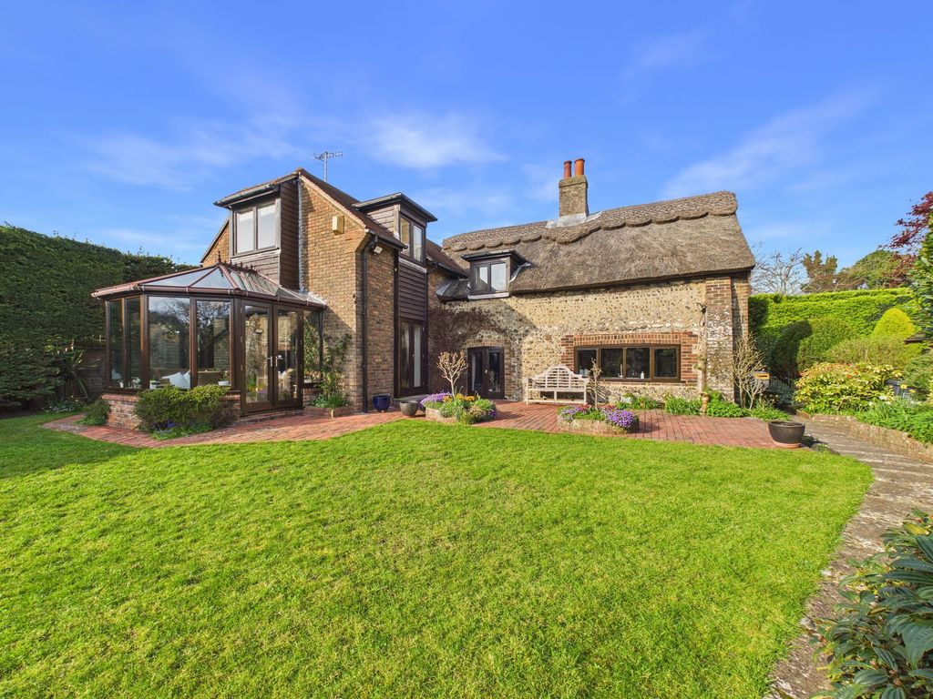 Property photo 3 of 38