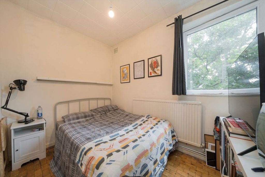 Property photo 3 of 8