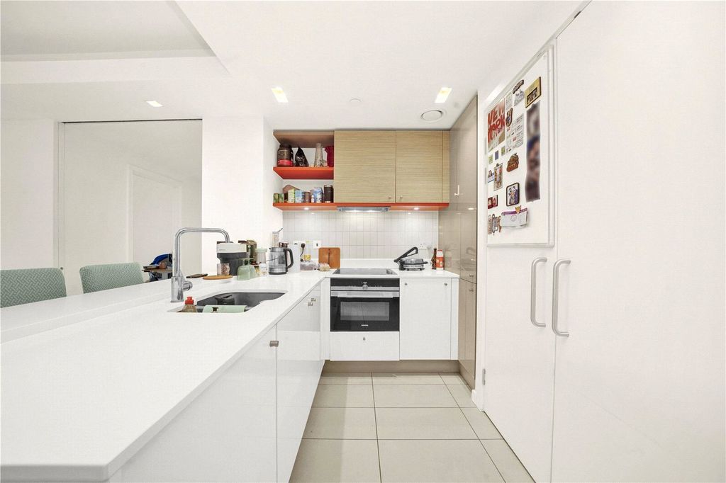 Property photo 2 of 20 Picture No. 13