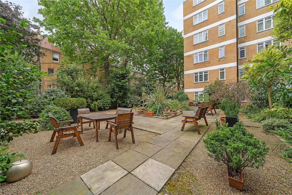 Property photo 2 of 15 Picture No. 21