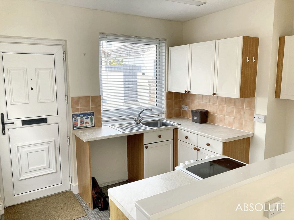 Property photo 2 of 8