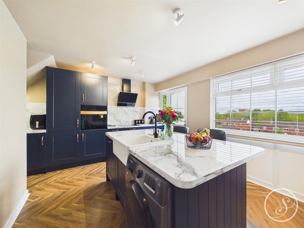 Property photo 3 of 21 Kitchen/Diner