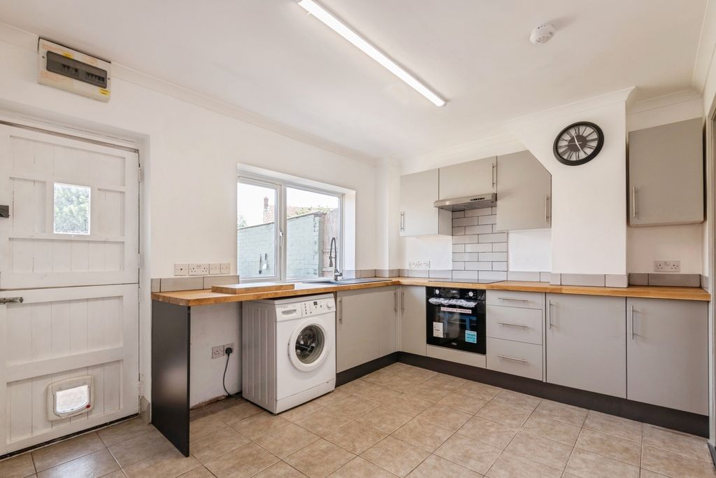 Property photo 2 of 19 Pbox-Img.Jpg