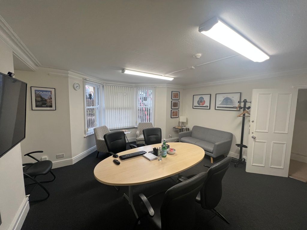 Property photo 2 of 5 Photo 9