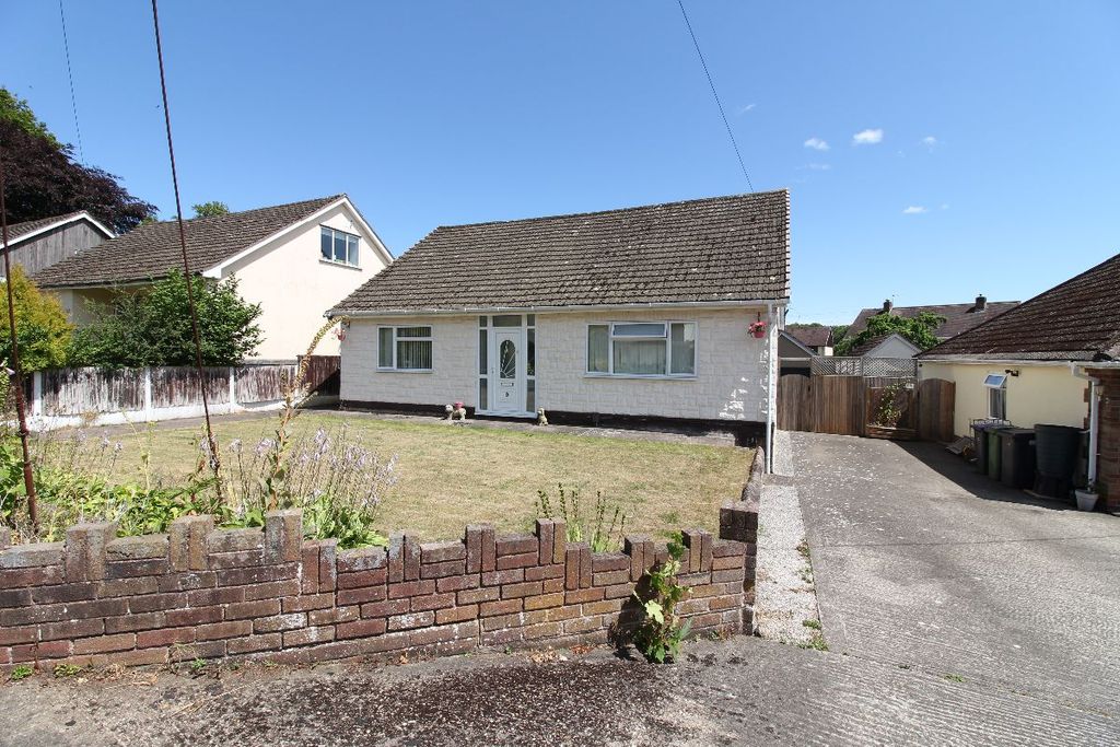Property photo 1 of 9