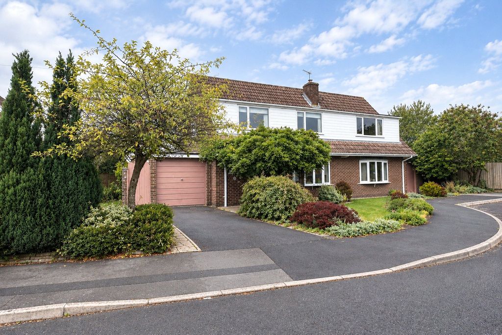 Property photo 1 of 29 Picture No. 06
