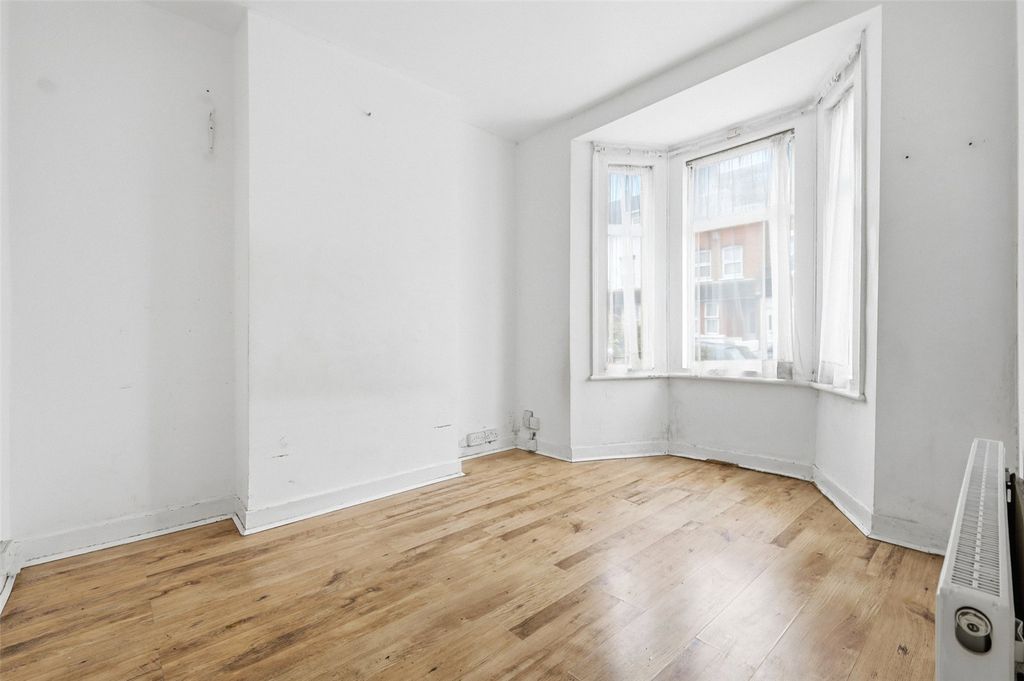 Property photo 2 of 17 Picture No. 07