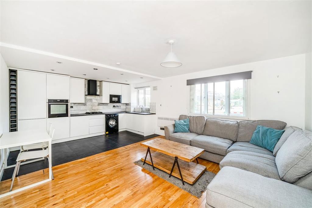 Property photo 2 of 7
