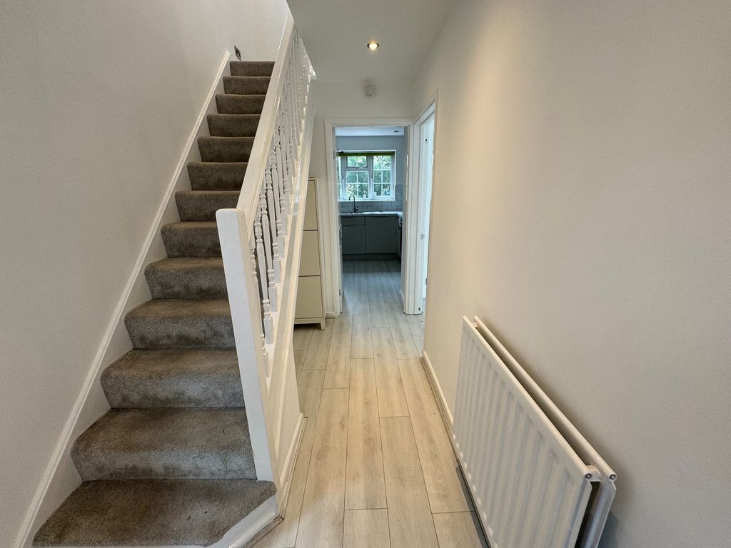 Property photo 2 of 14 Image