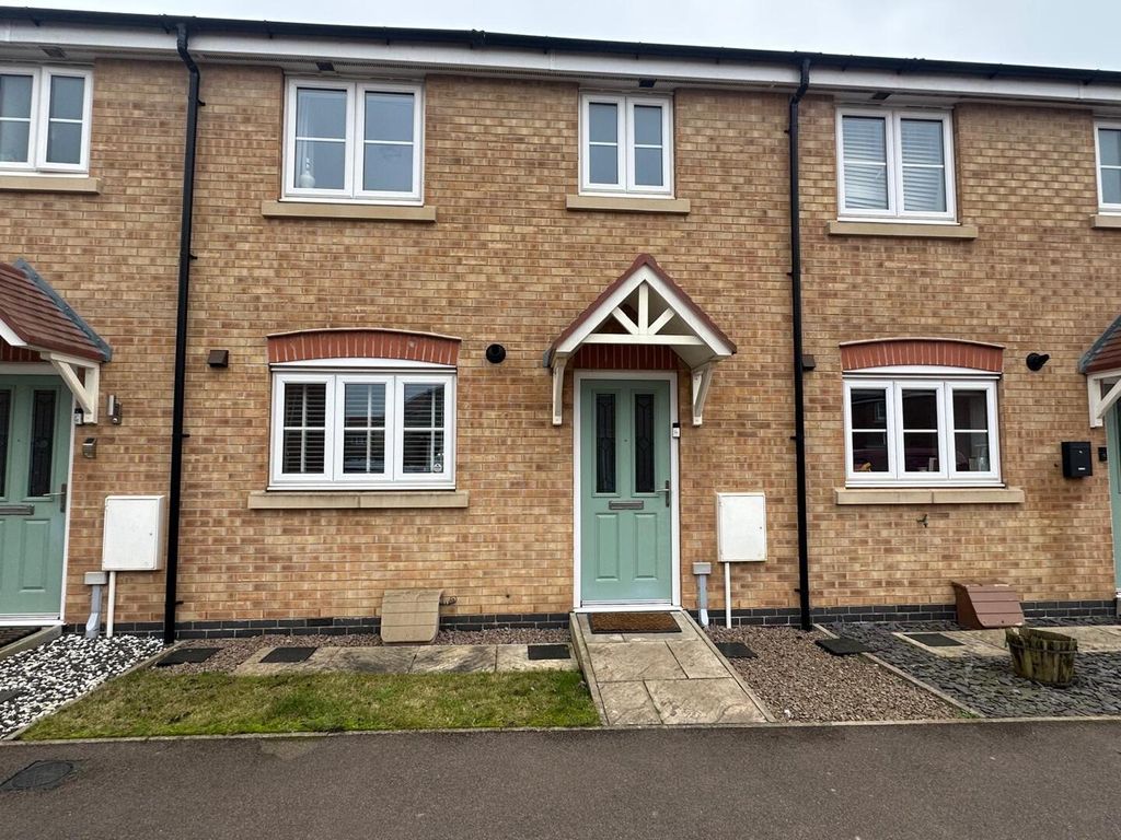 Property photo 1 of 12 Front (Exterior)