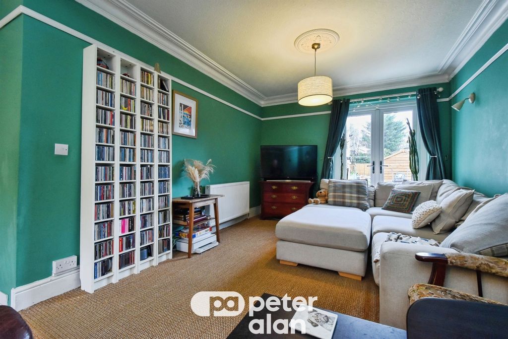 Property photo 3 of 20