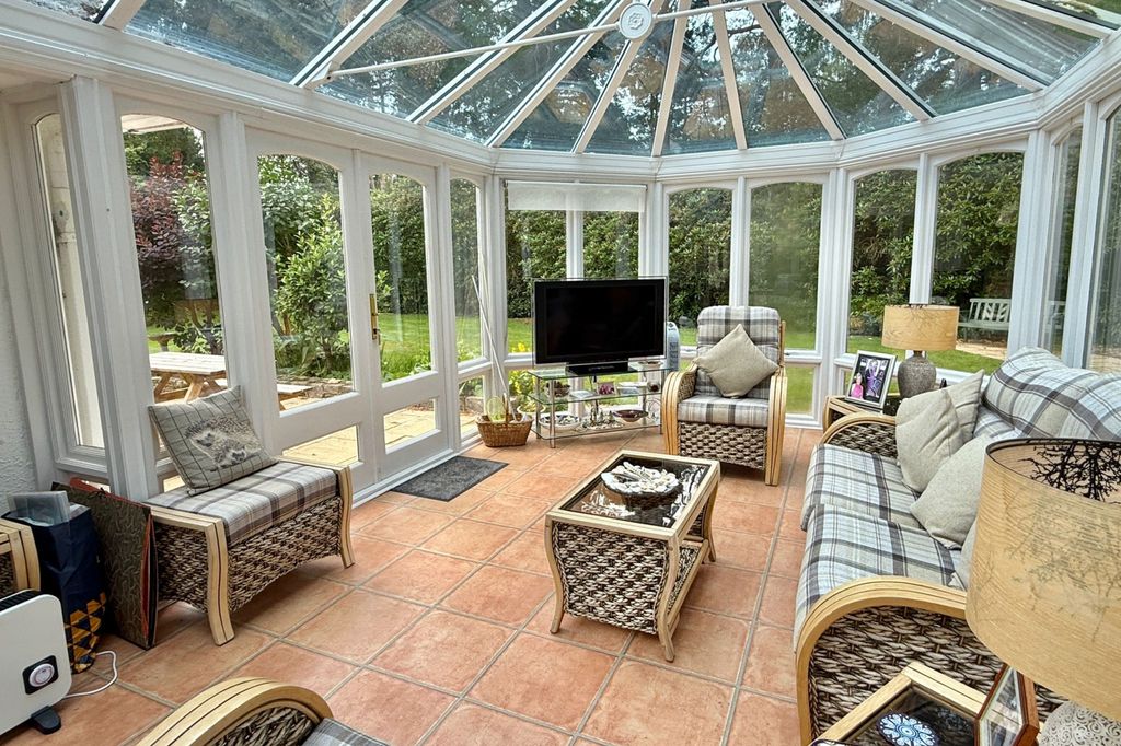 Property photo 3 of 30 Gallery