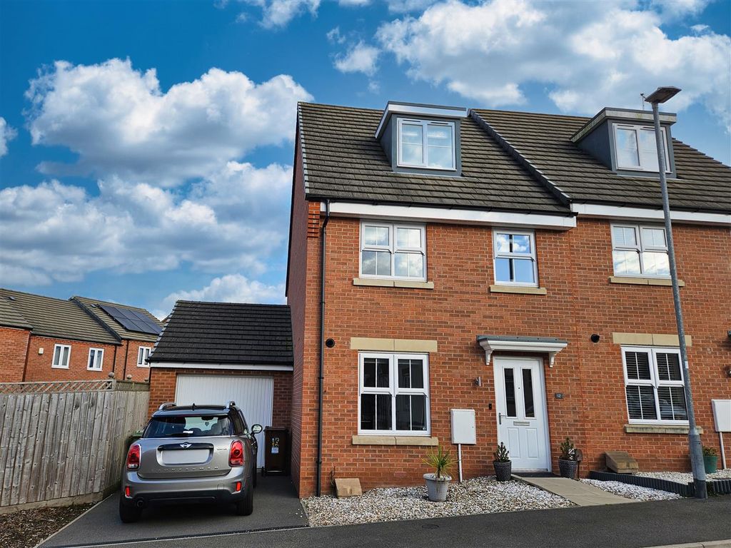 Property photo 1 of 14 Front.Jpg