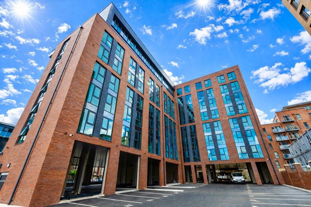 Property photo 1 of 13