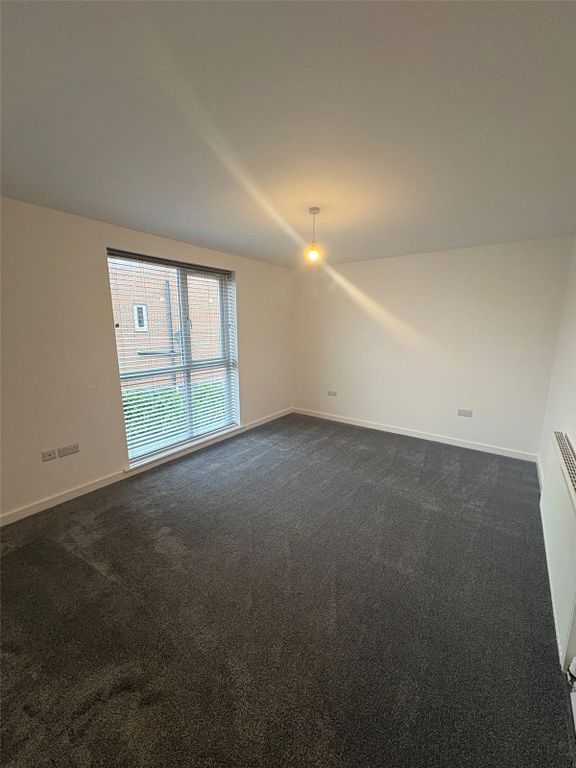 Property photo 3 of 6 Picture No. 08